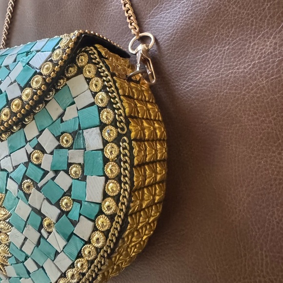 NEW Ramla Handmade Gold Embellished Clutch - Picture 4 of 10